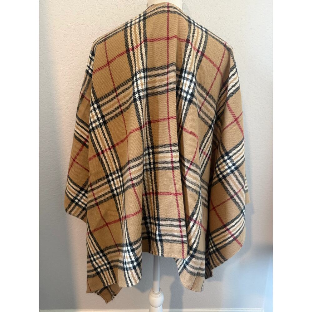 V Fraas Womens Poncho Cape Shawl Wrap One Size Tan Plaid Tartan Acrylic - Picture 2 of 5